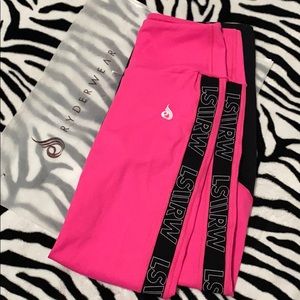 Ryderwear scrunch bum leggings